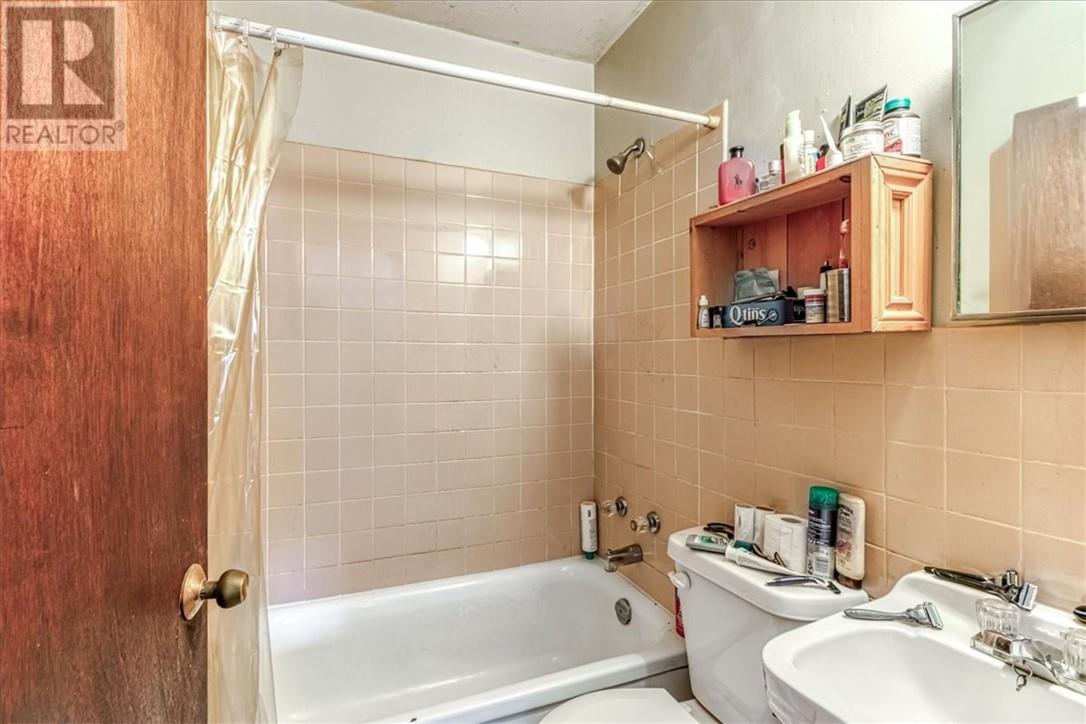 1471-1477 Paris Street Property Photo 37
