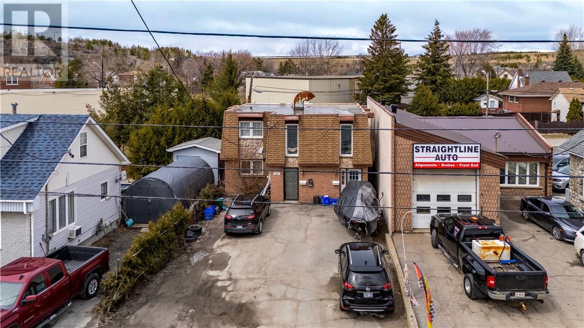 1071 Lorne Street Property Photo 2