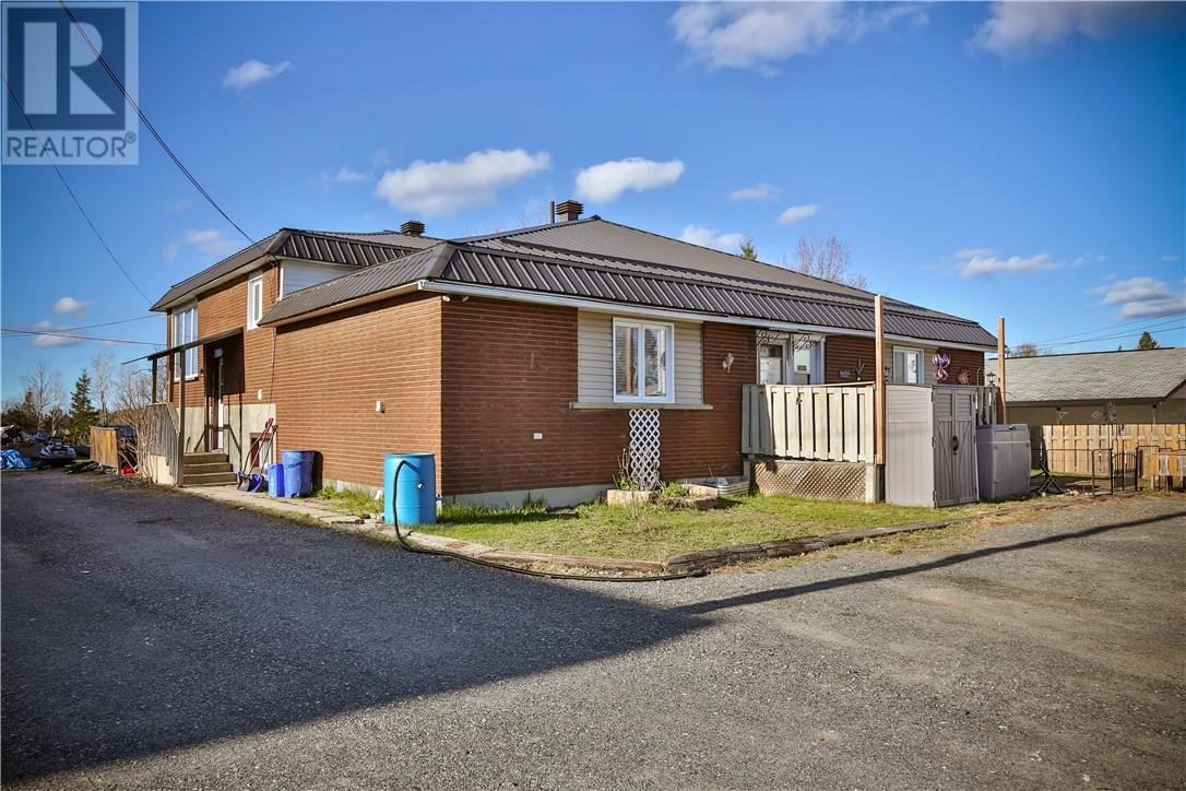 2714 Main Property Photo 2