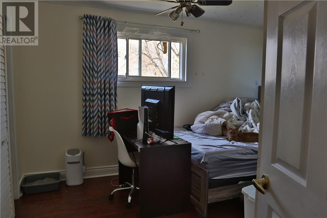 2714 Main Property Photo 12