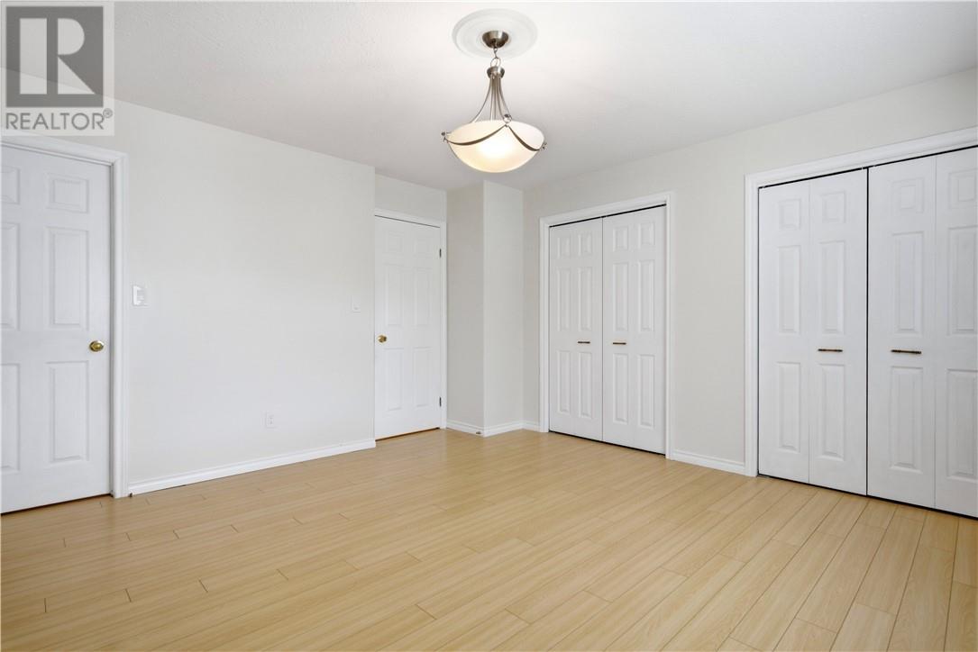 61 Crater Crescent Property Photo 17