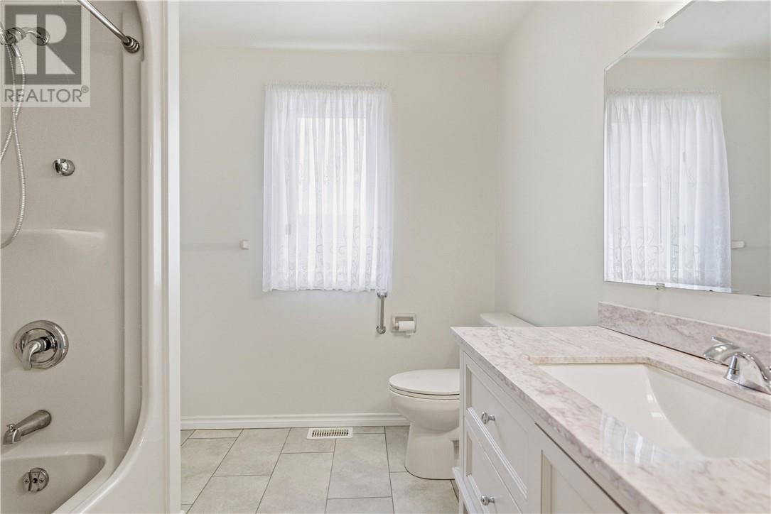 61 Crater Crescent Property Photo 19