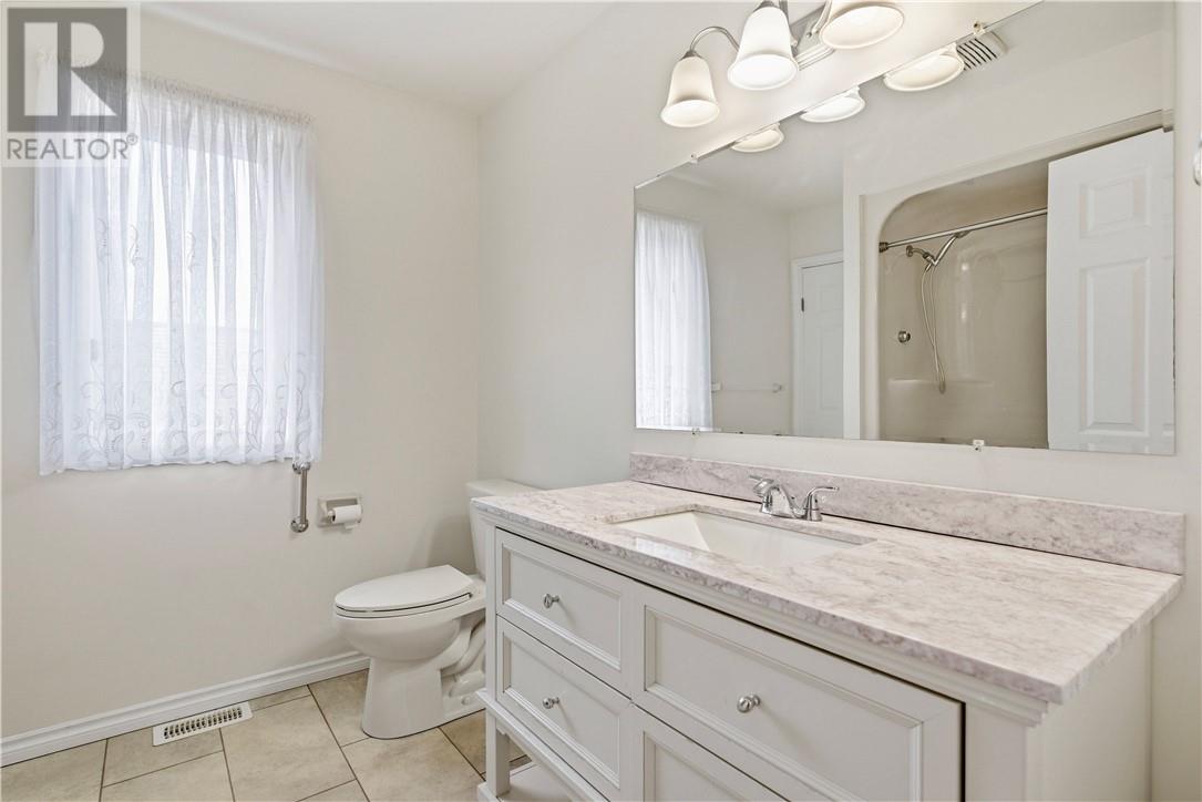 61 Crater Crescent Property Photo 20