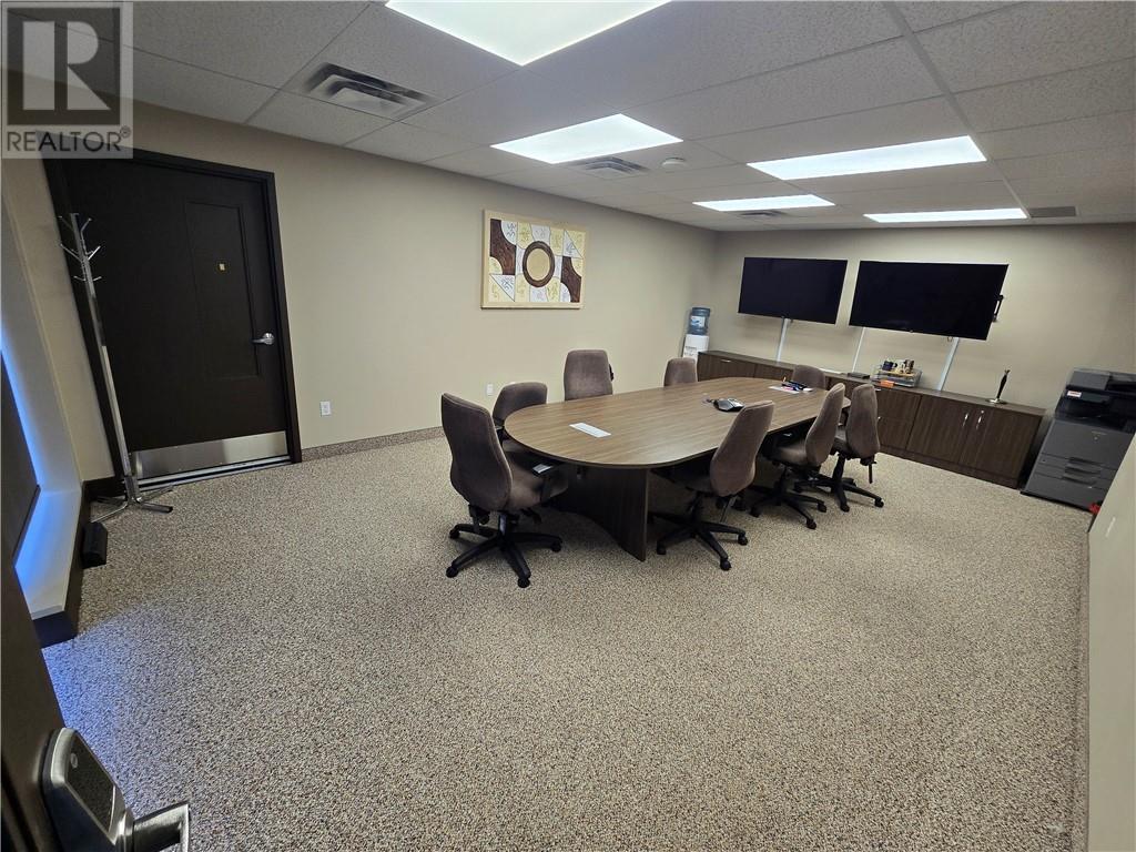 902b Newgate Avenue Property Photo 3