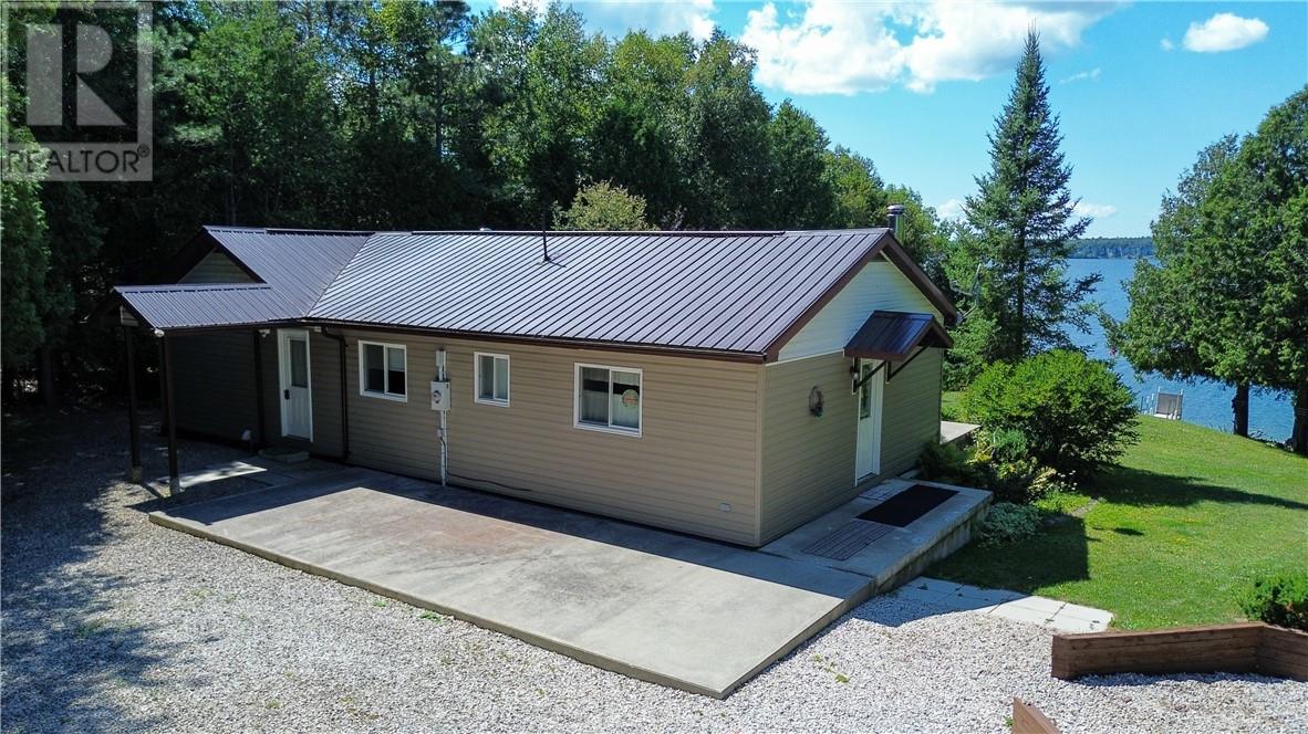 75 Holmes Street Property Photo 2
