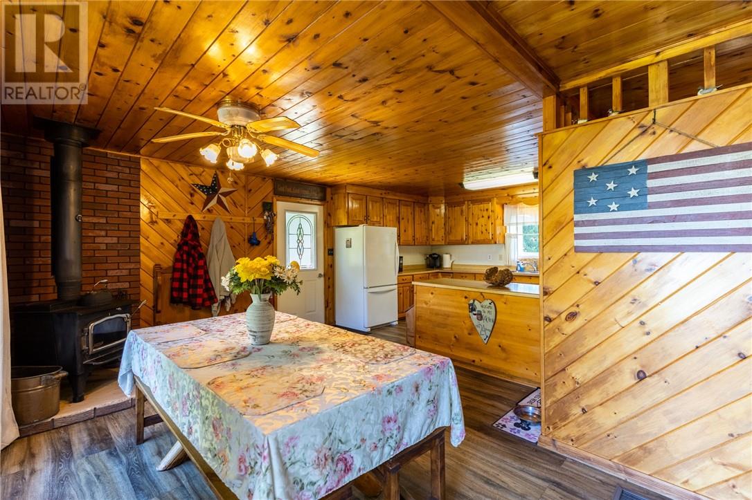 75 Holmes Street Property Photo 11