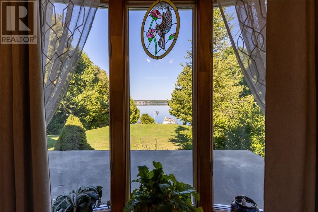 75 Holmes Street Property Photo 19