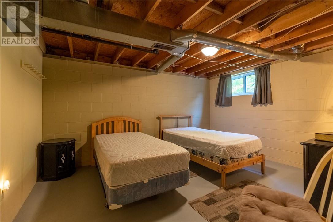 75 Holmes Street Property Photo 29