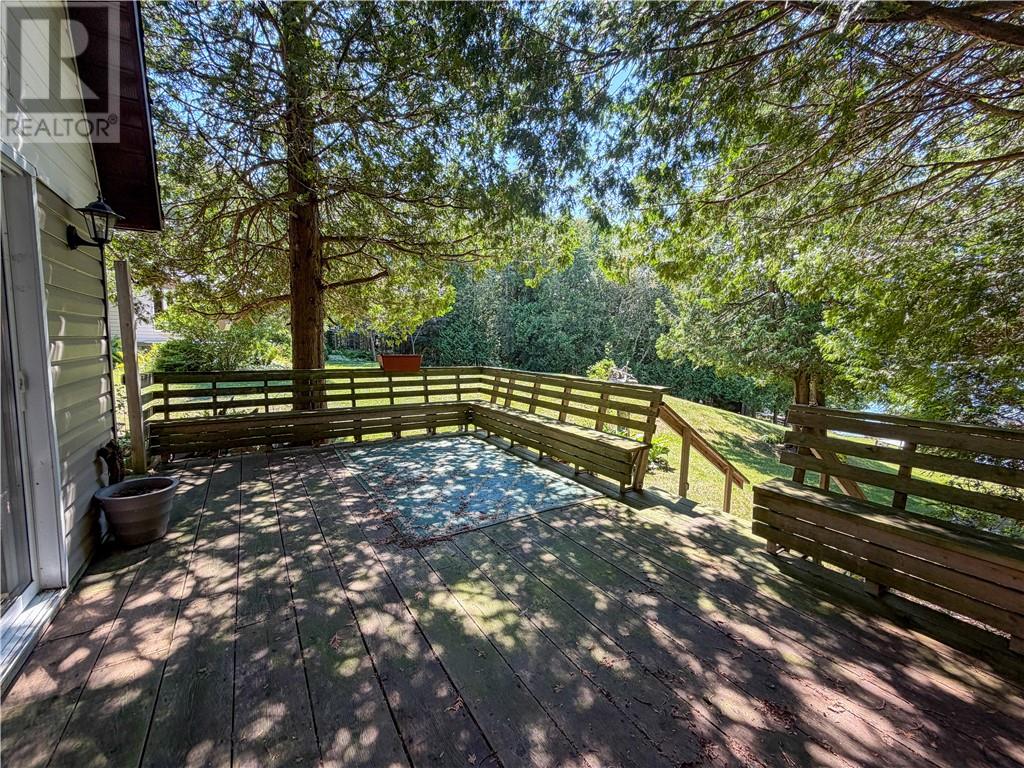 75 Holmes Street Property Photo 49