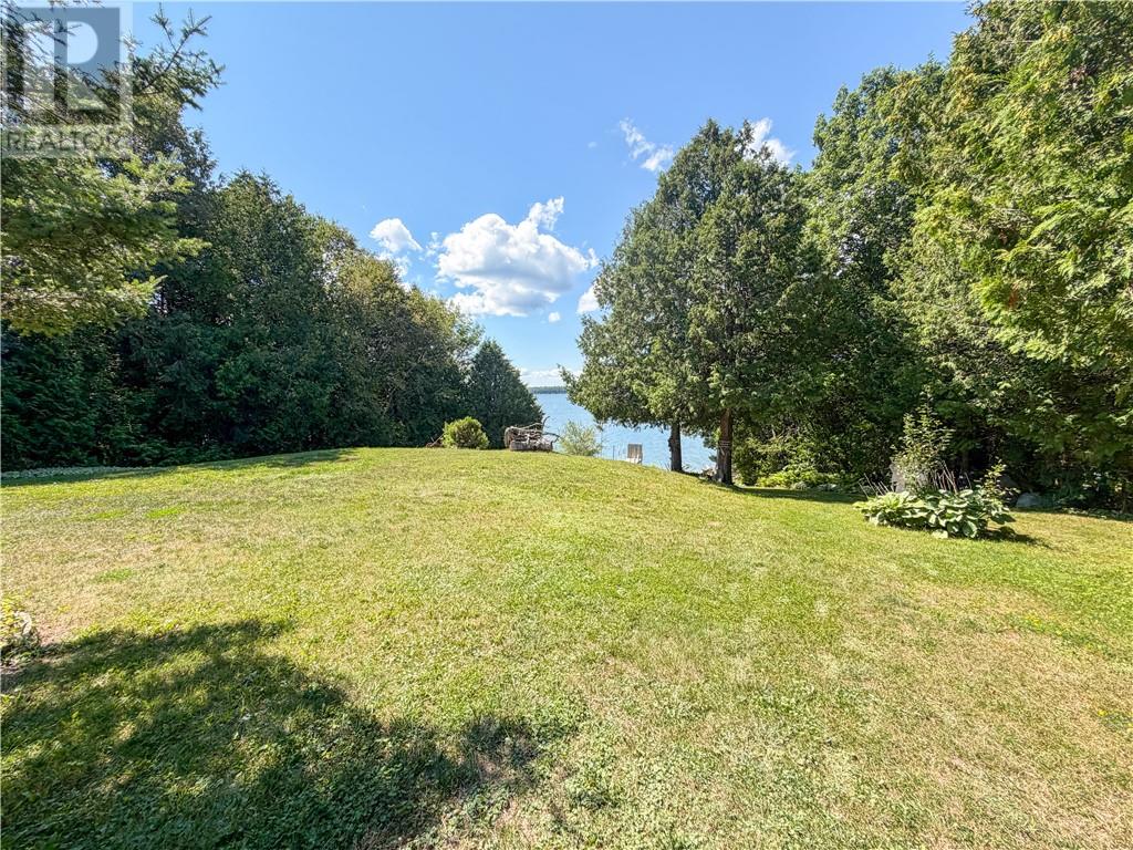 75 Holmes Street Property Photo 76