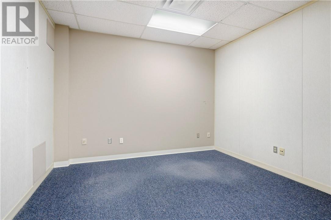 957 Cambrian Heights Drive Property Photo 13