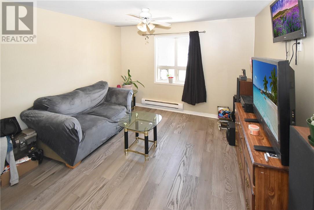 101-103 Young Street Property Photo 38