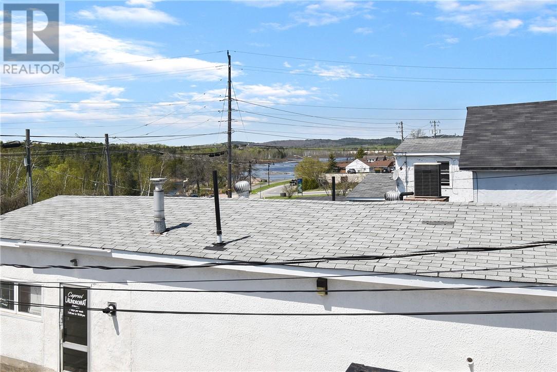 101-103 Young Street Property Photo 47