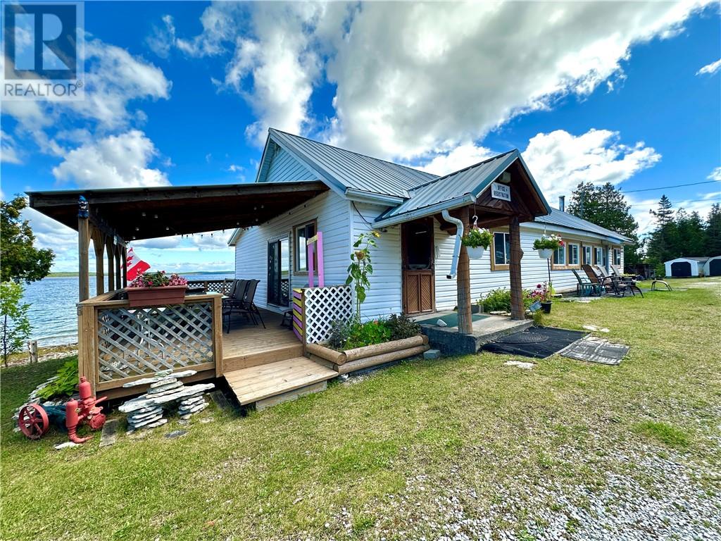 21214 Highway 6 Property Photo 7