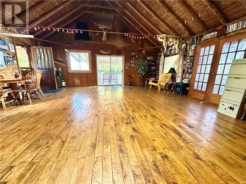 21214 Highway 6 Property Photo 14