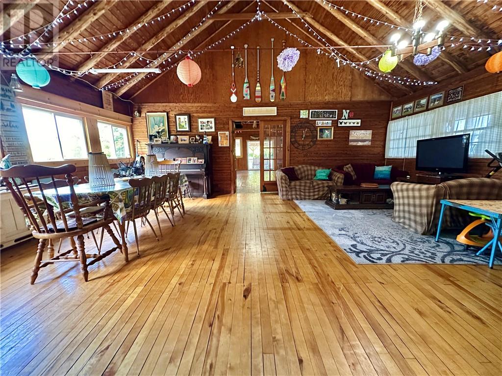 21214 Highway 6 Property Photo 18