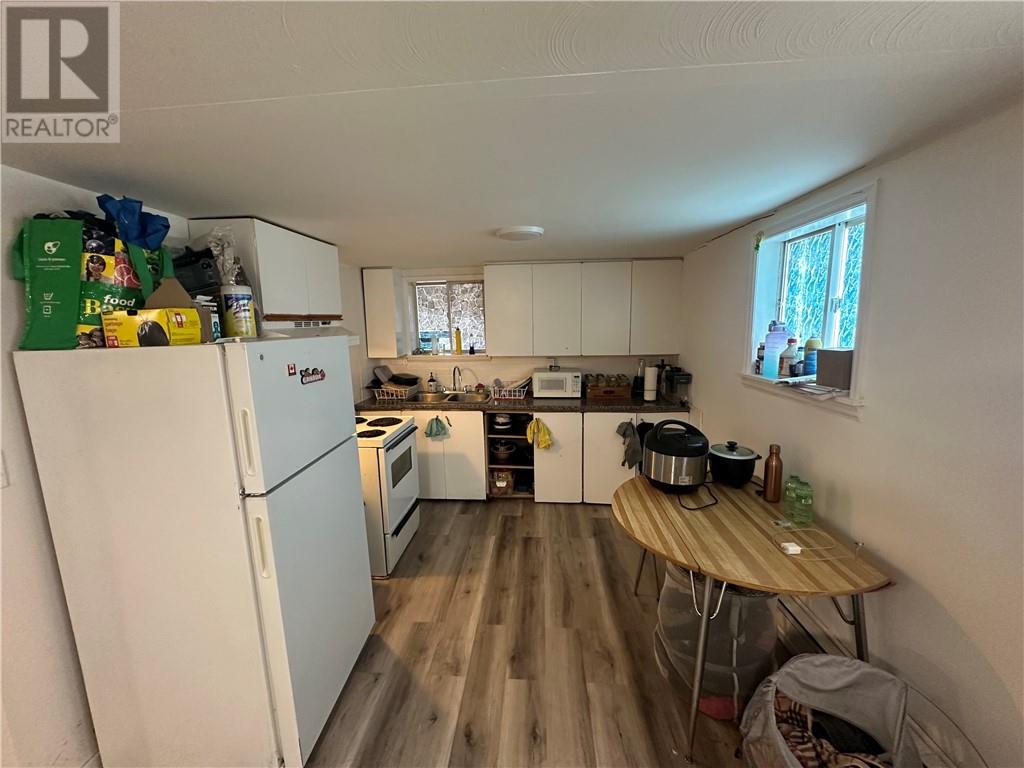 362 St George Street Property Photo 6
