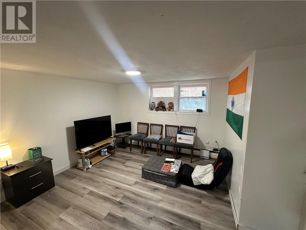 362 St George Street Property Photo 8