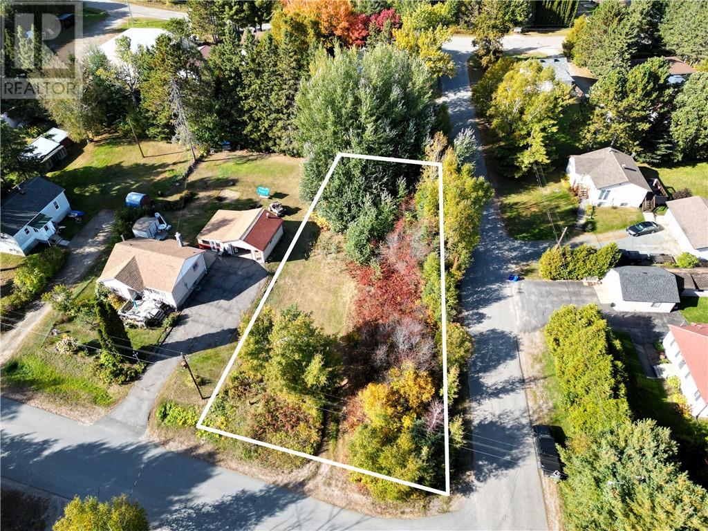 0 Paul Property Photo 3