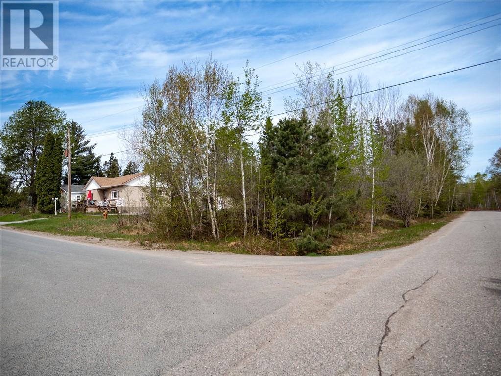 0 Paul Property Photo 8