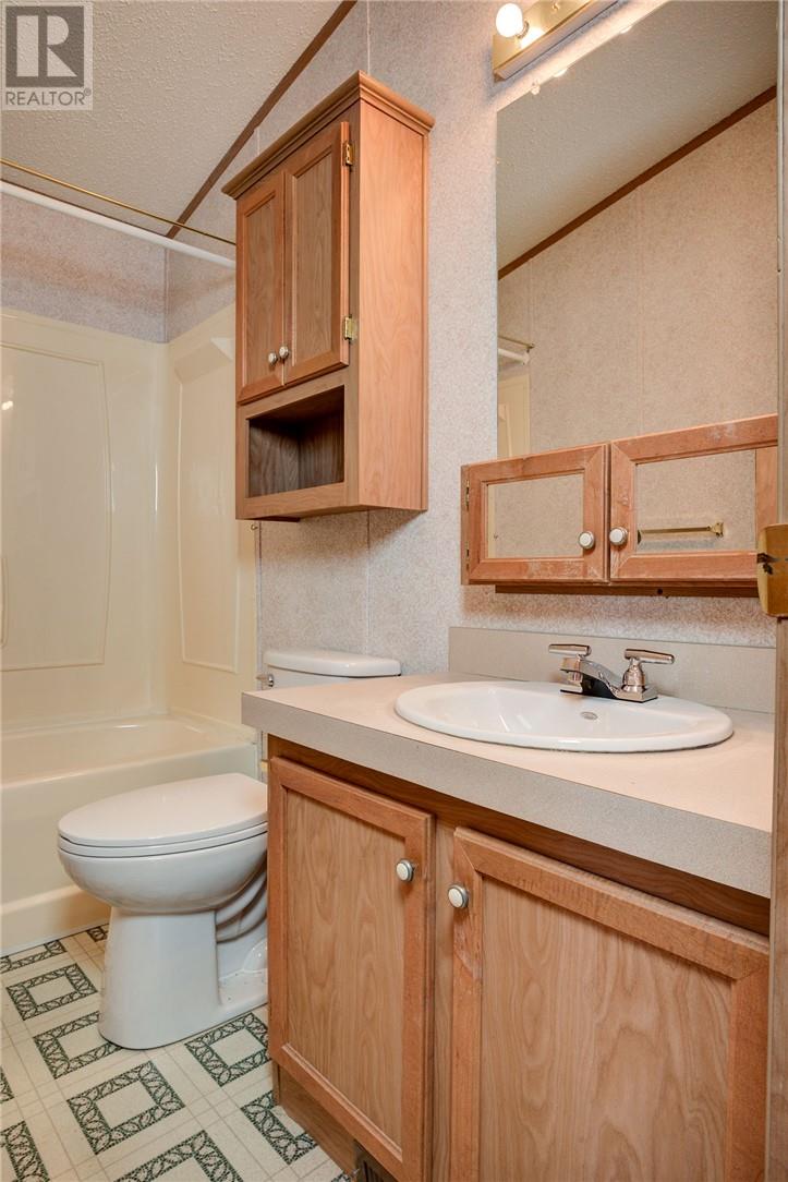 92 Corbin Avenue Property Photo 12