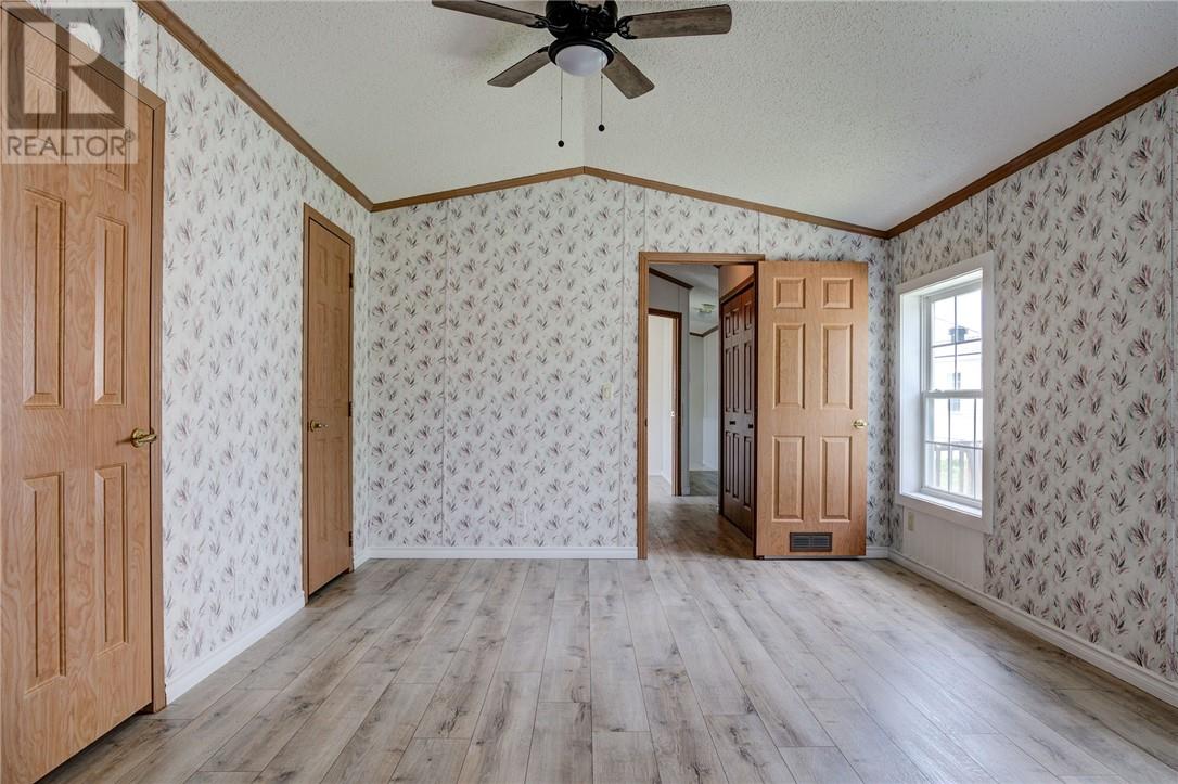 92 Corbin Avenue Property Photo 19