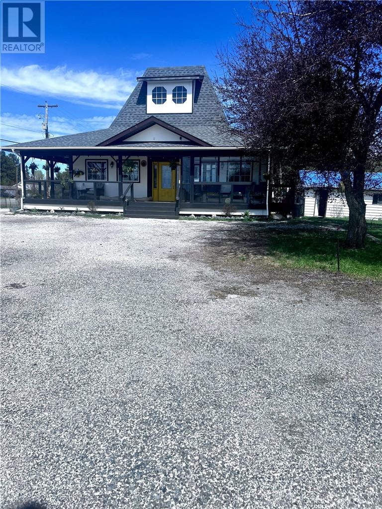 161 Highway 17 W Property Photo 2