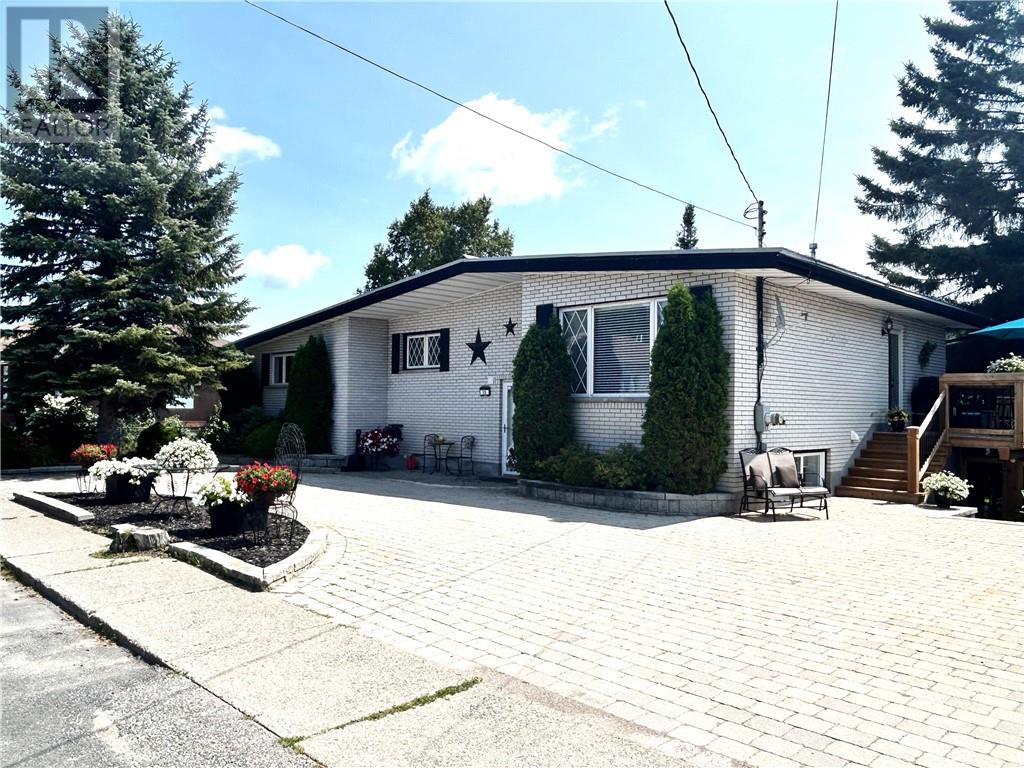 35 Cedar Street Property Photo 4