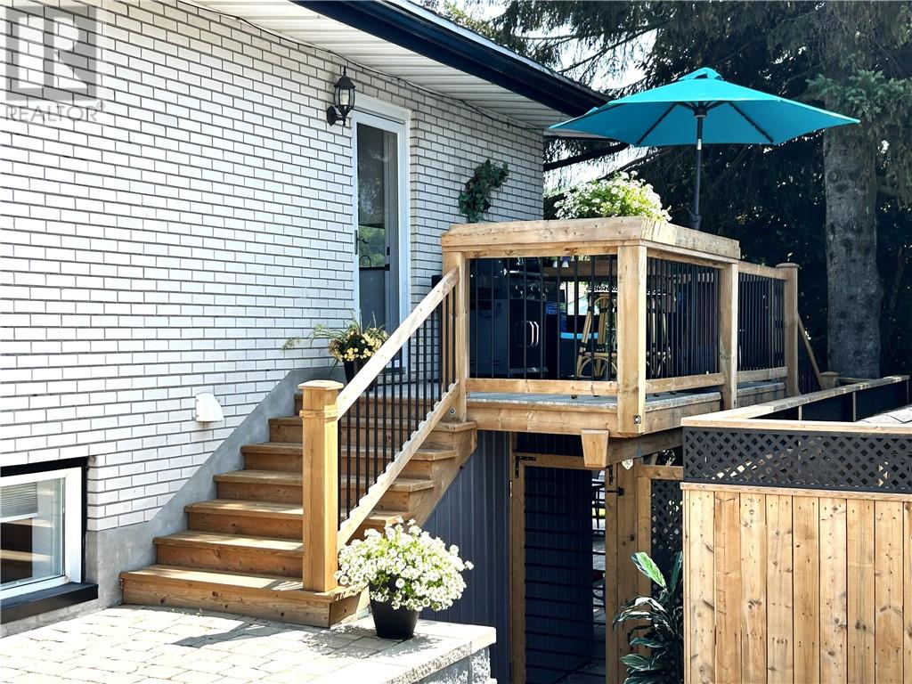 35 Cedar Street Property Photo 5