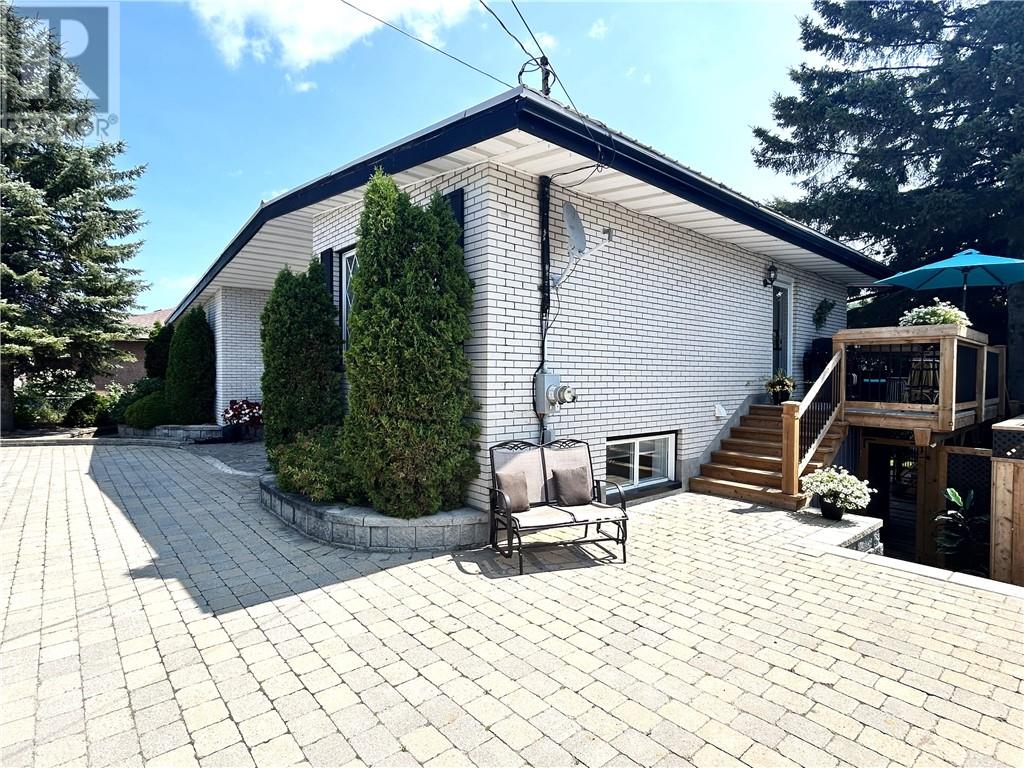35 Cedar Street Property Photo 6