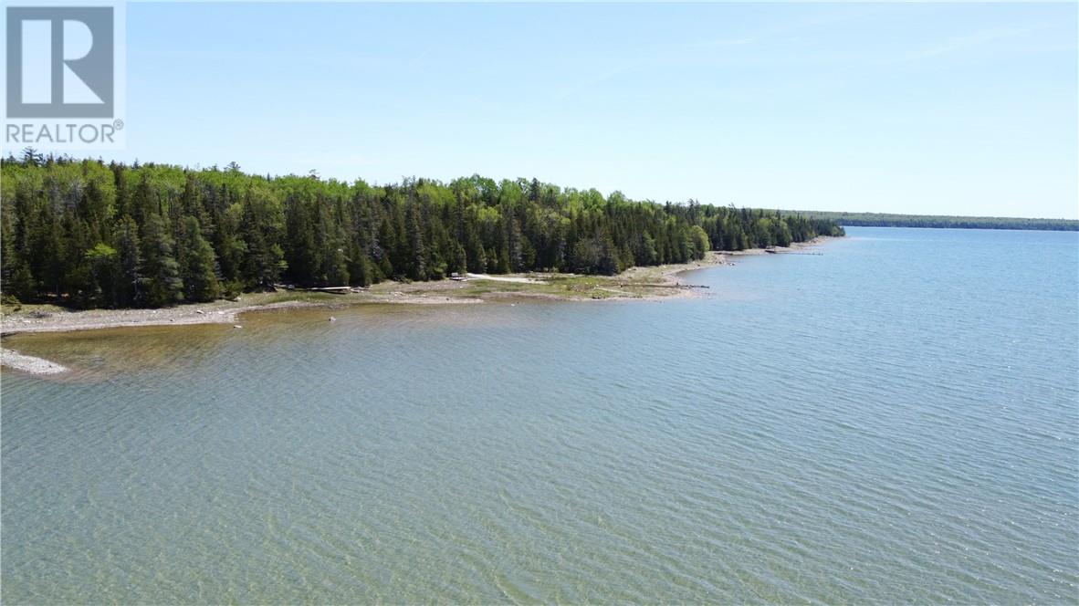 85 Leason Bay Trail Property Photo 1