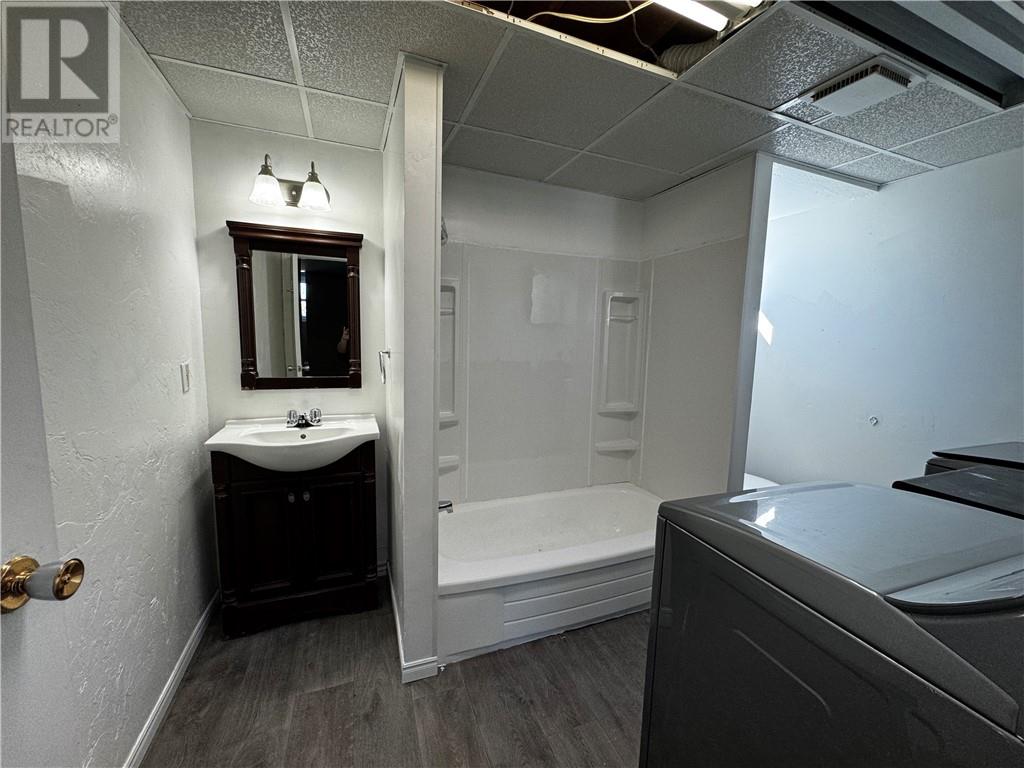 14 Lynne Court Property Photo 11