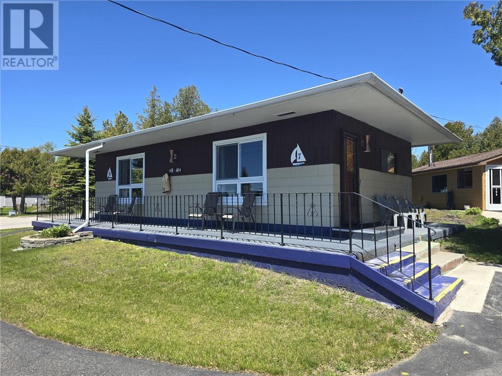 24 Water St Property Photo 10