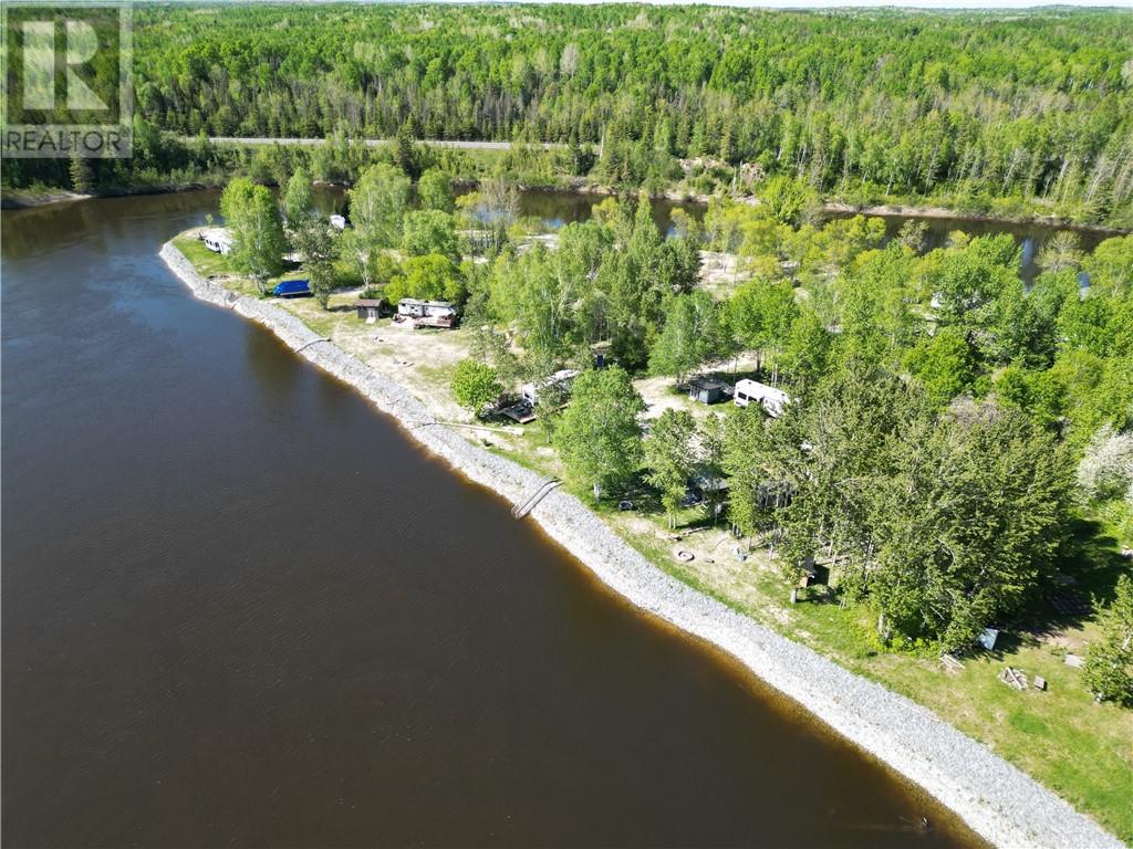 1789 Highway 575 Property Photo 7