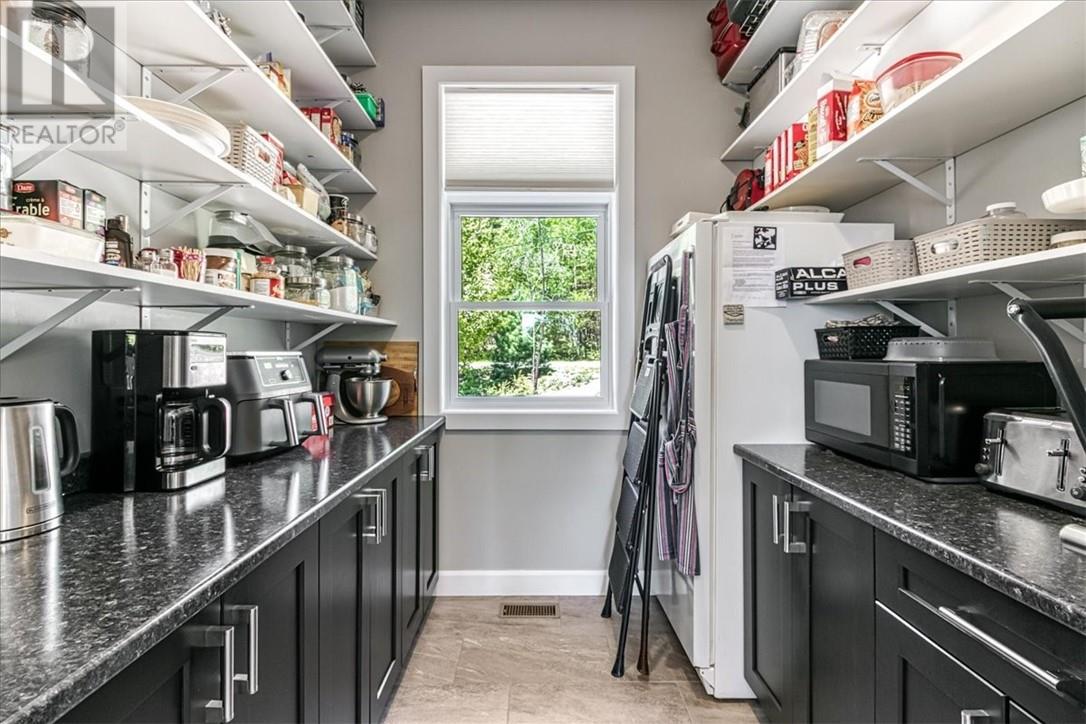 25 Carla's Lane Property Photo 6