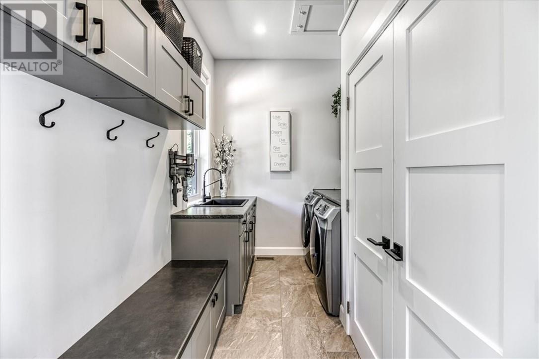 25 Carla's Lane Property Photo 10