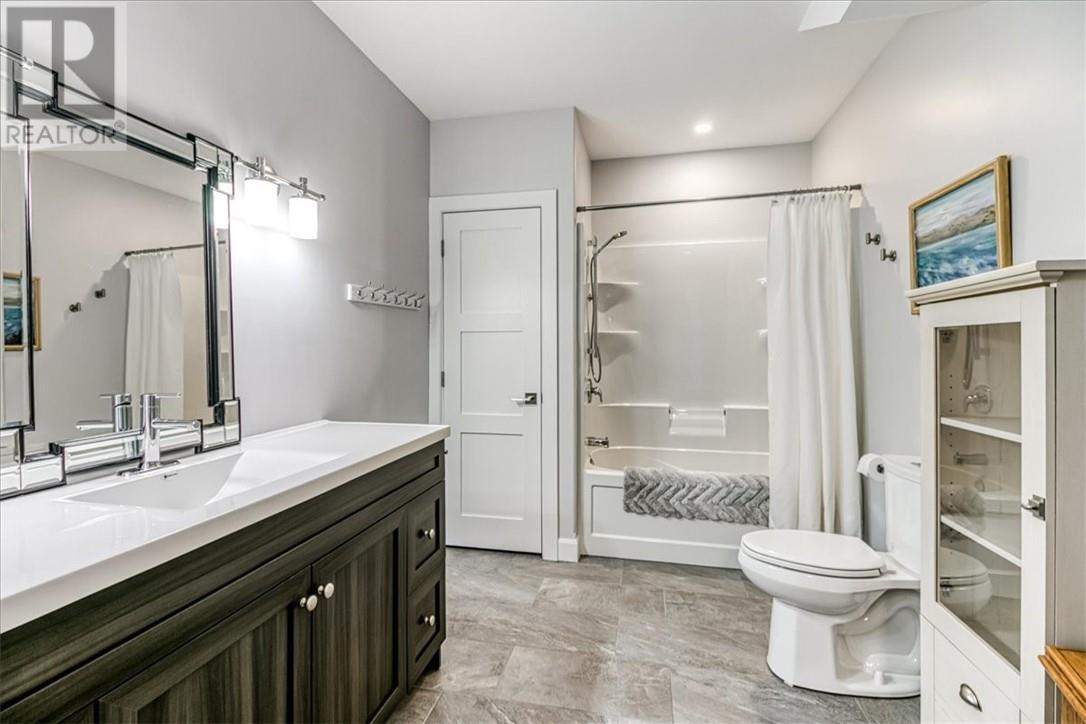 25 Carla's Lane Property Photo 21