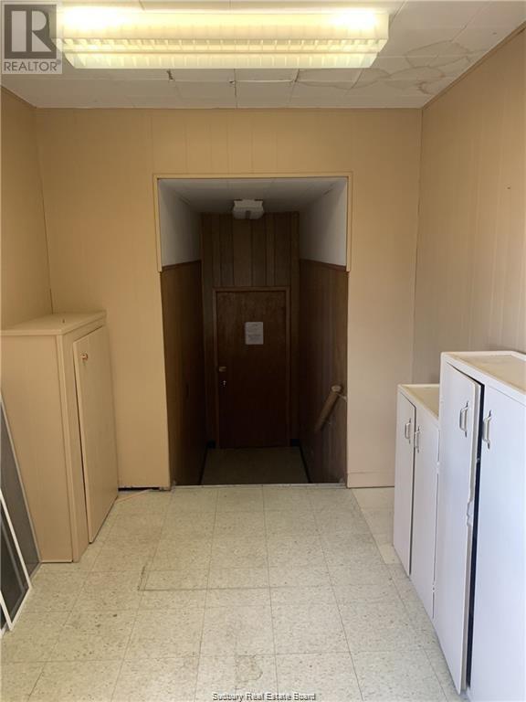 114 Tudhope Property Photo 14