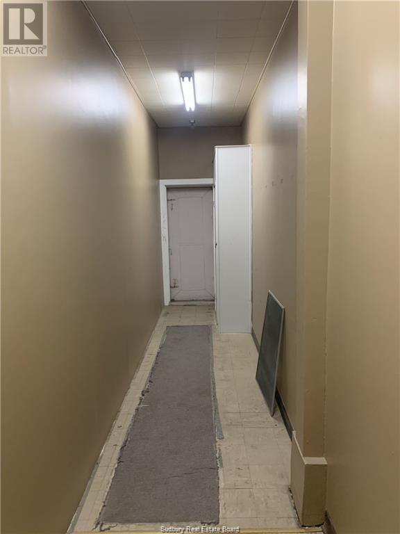 114 Tudhope Property Photo 24