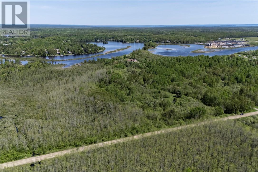 Lot 0 De L'etang Property Photo 7