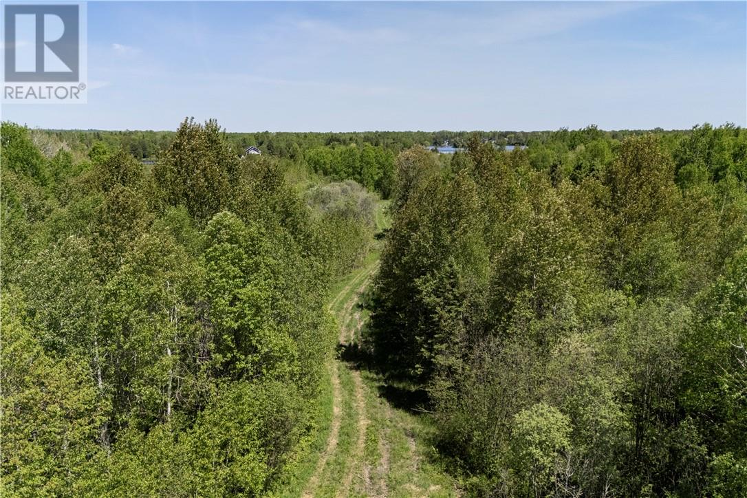 Lot 0 De L'etang Property Photo 15