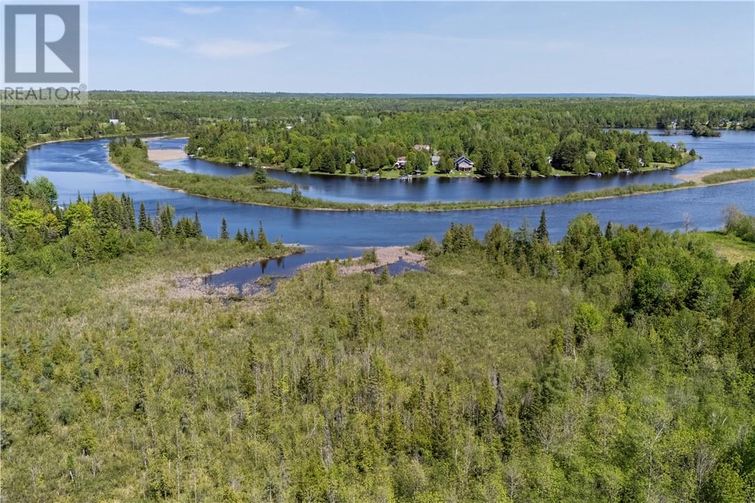 Lot 1 De L'etang Property Photo 4