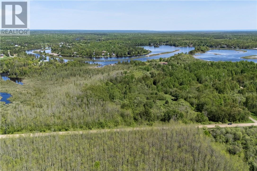 Lot 1 De L'etang Property Photo 6