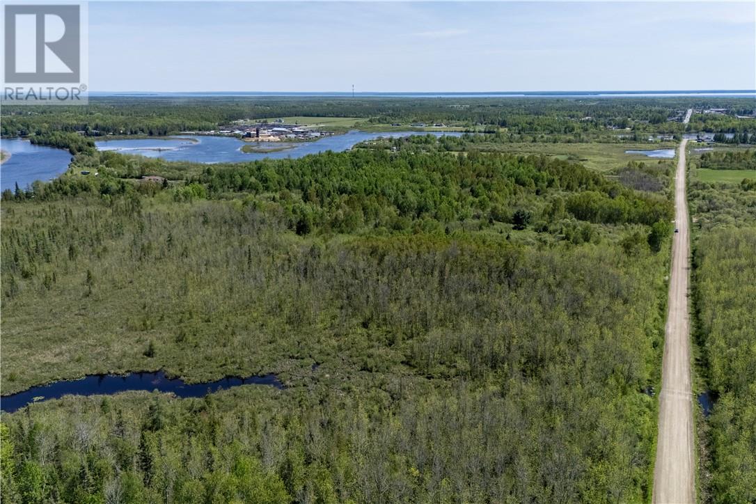 Lot 1 De L'etang Property Photo 9