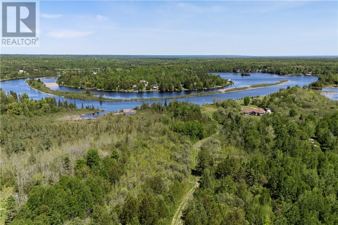 Lot 1 De L'etang Property Photo 16