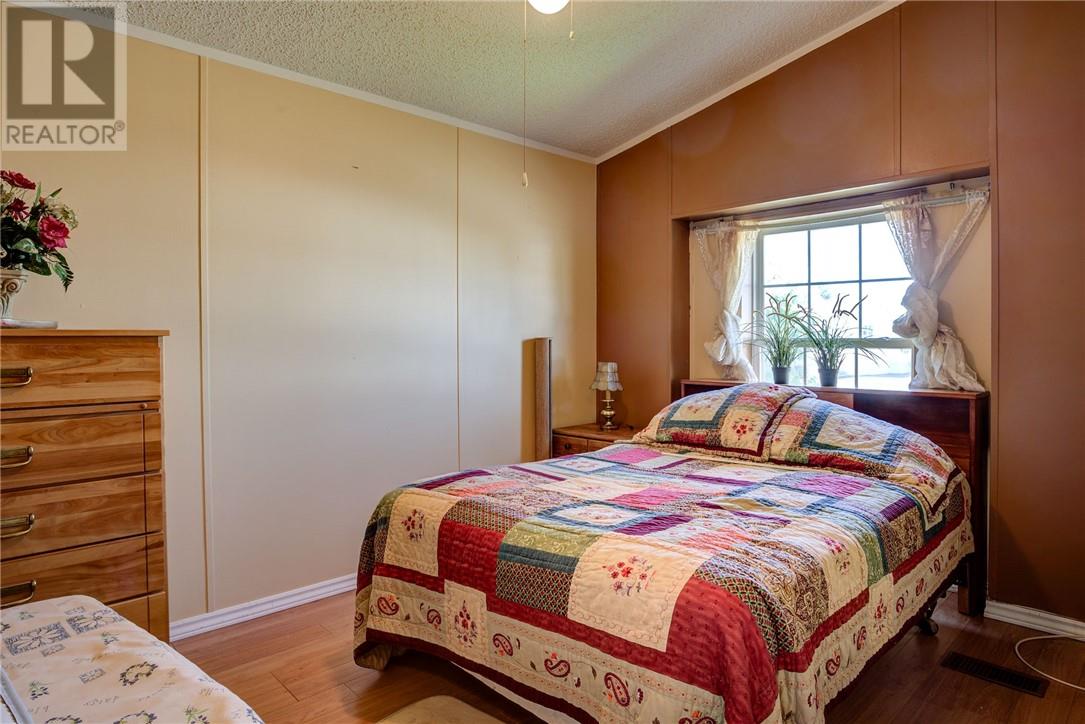 76 Corbin Avenue Property Photo 14