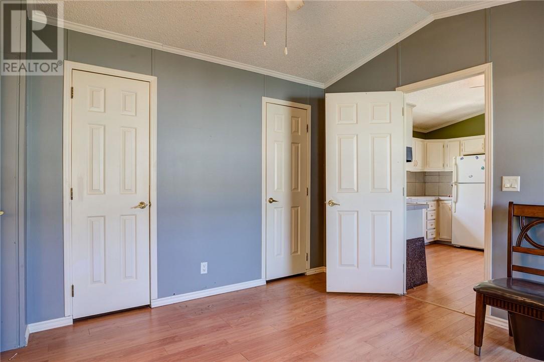 76 Corbin Avenue Property Photo 19