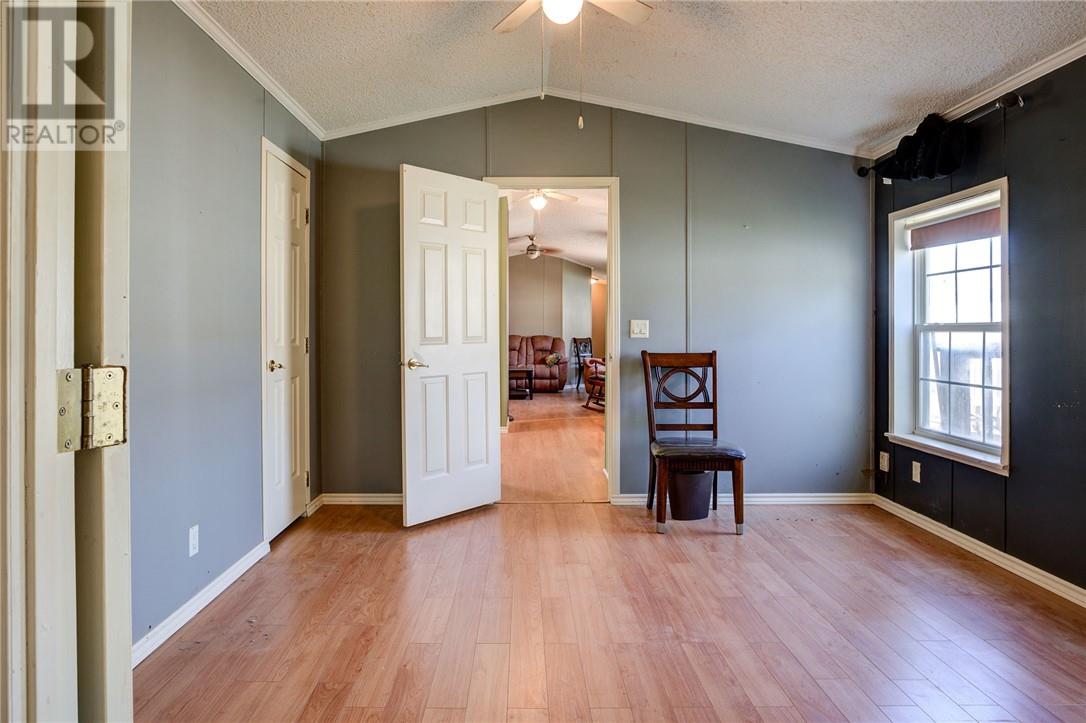 76 Corbin Avenue Property Photo 20
