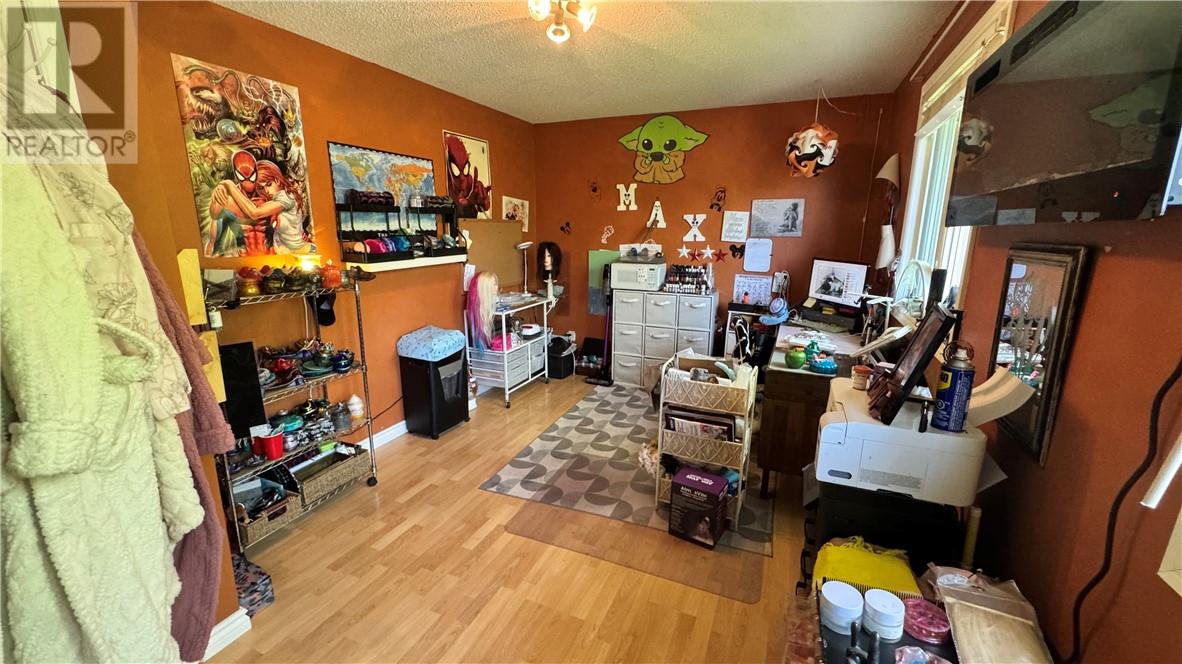 101 Field Property Photo 16