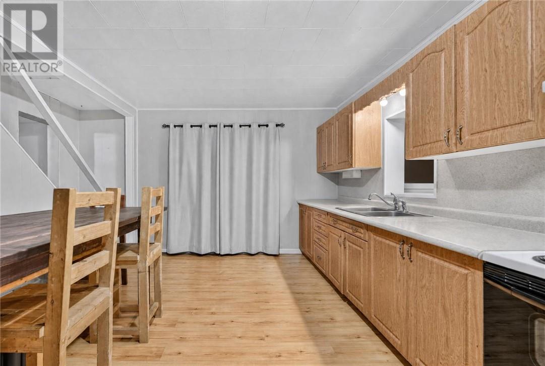 9859 Highway 64 Property Photo 5